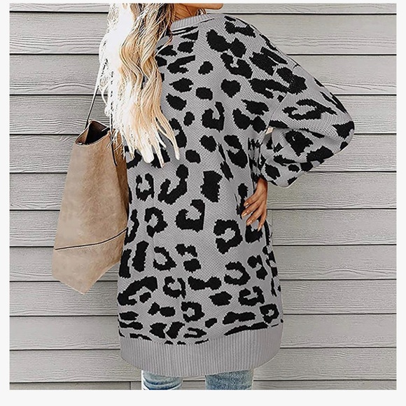 ๐ฅ Women Chic Leopard Print Sweater Pockets Button Down Loose Knitted Cardigan - Picture 3 of 5